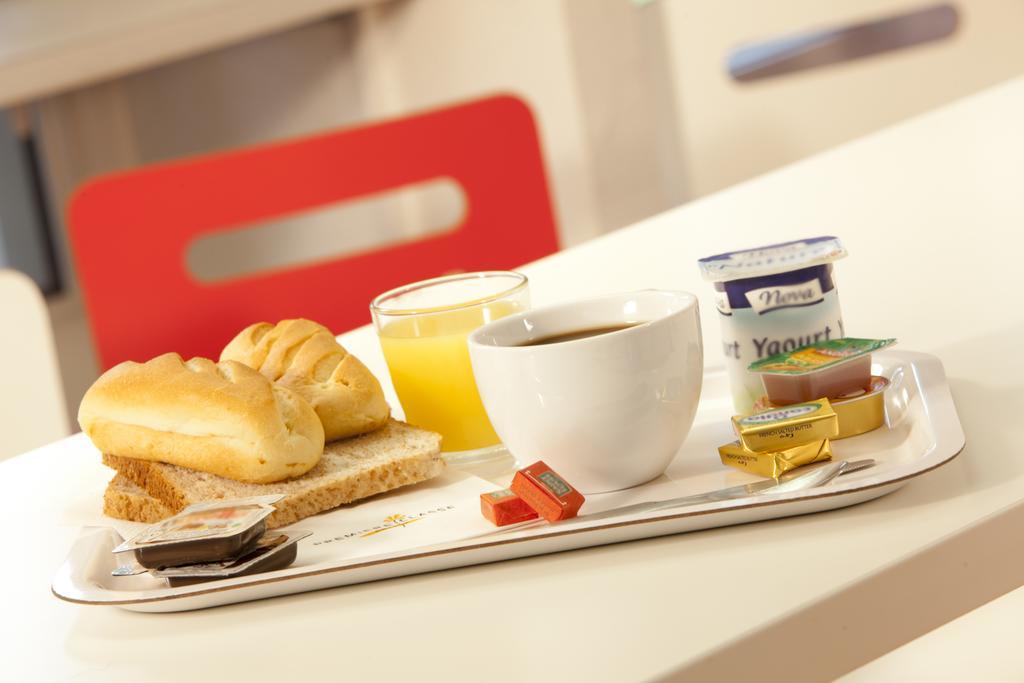 Hotel Heco Lyon Sud Vienne Экстерьер фото